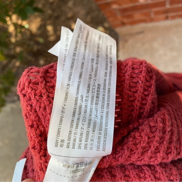 Hollister Womens Large Red Twist Back Waffle Knit Cropped Sweater - Picture 8 of 11